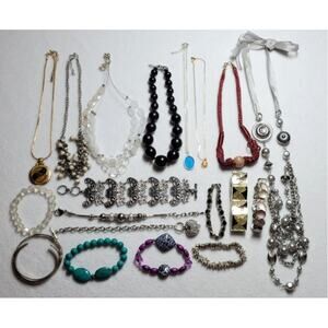 20 Pc Vintage Jewelry Lot Necklaces Bracelets Mixed Styles Y2K Boho Beaded